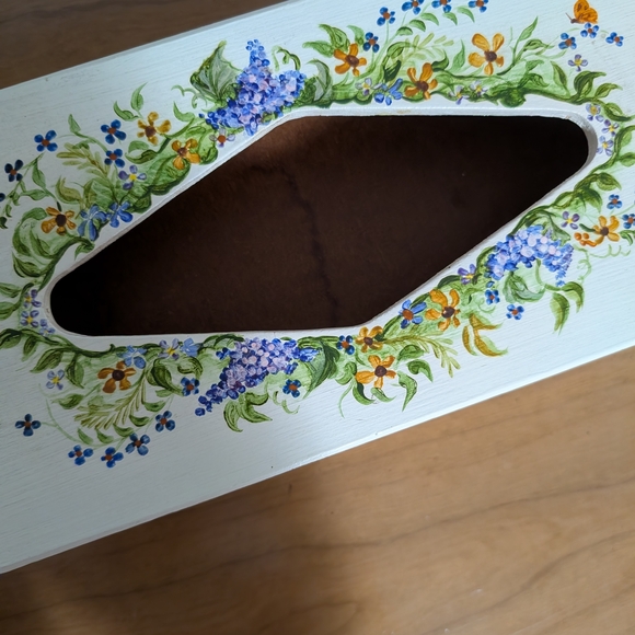 Vintage Wooden Hand-painted Tissue Box with Drawer. - Picture 2 of 5